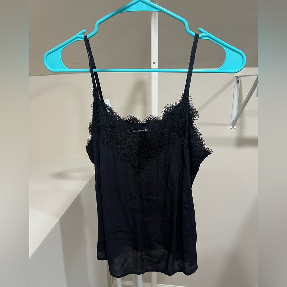 NWOT Abercrombie & Fitch lace cami